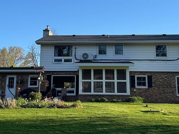 2nd image of W2268 Ledgeview Rd