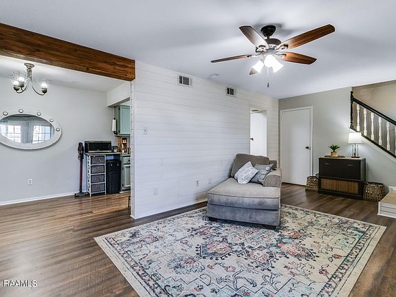 3rd image of 200 Lodge Dr APT 109