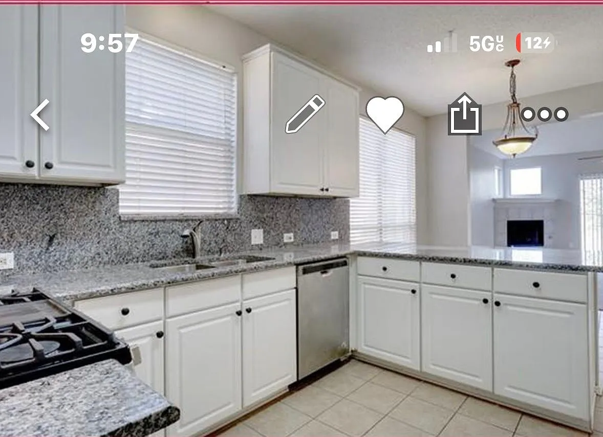5017 Glenscape Trl — Photo 3