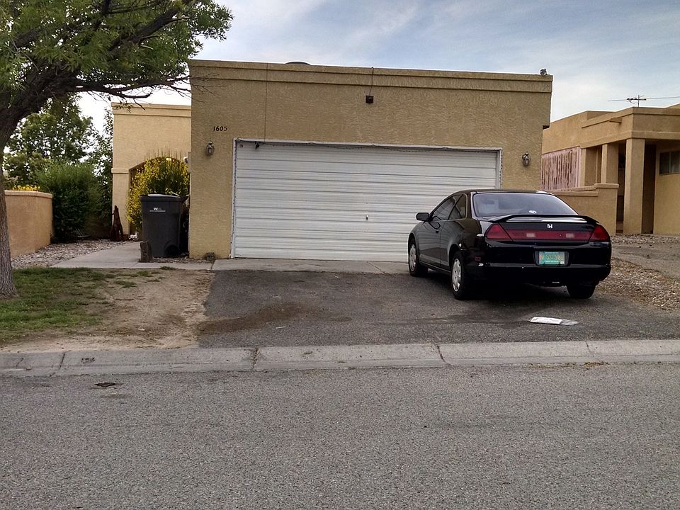 1st image of 1605 Evelyn Dr NE