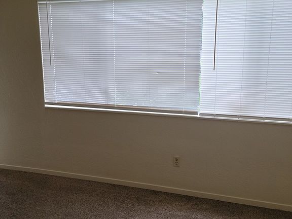 5th image of 801 S Hutchins St APT B
