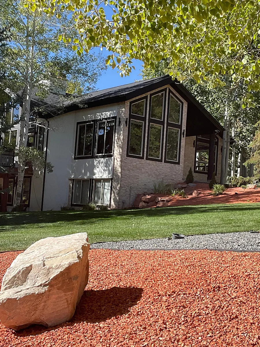 Building Photo - 9151 Trelawney Ln