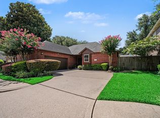 2926 Highland Lakes Dr, Missouri City, TX 77459