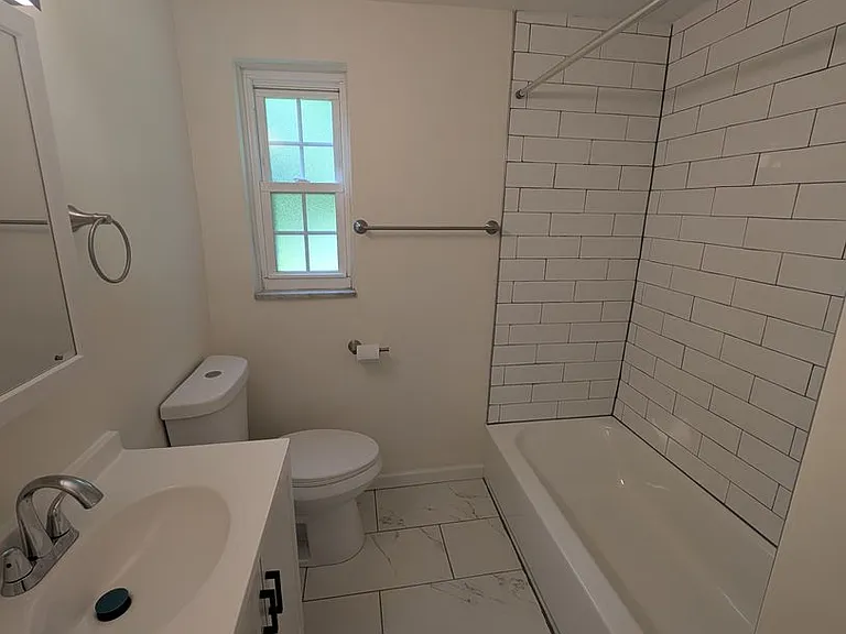 8074 Lincoln Rd — Photo 9