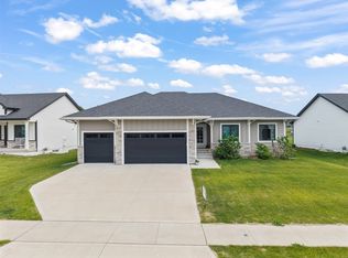 2804 Blooming Heights Dr, Norwalk, IA 50211