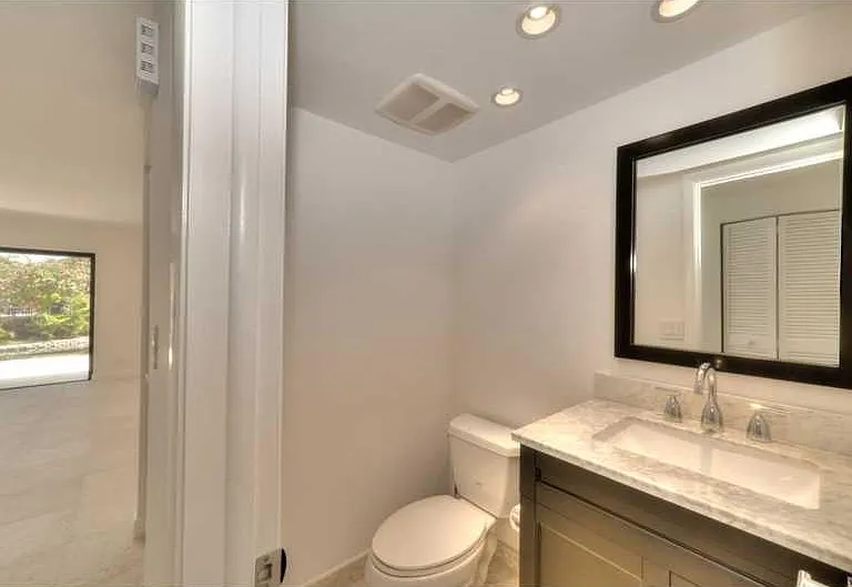 3010 Lakewood Ln — Photo 7