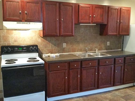 4th image of 317 1/2 Highland Ave