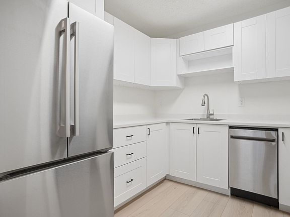 4th image of 3250 W 4th Ave #3