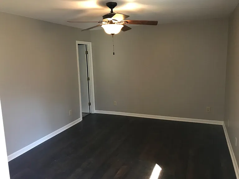 507 Rock Cliff Ct — Photo 14