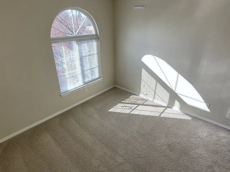 Parkwood Pointe Apartments — Photo 90