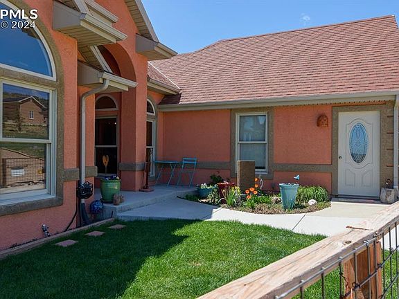 3rd image of 6930 Terlesa Dr