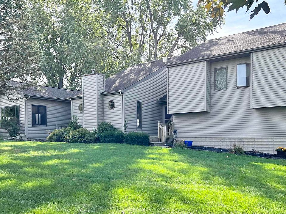 1st image of 2695 S 44th Ave E