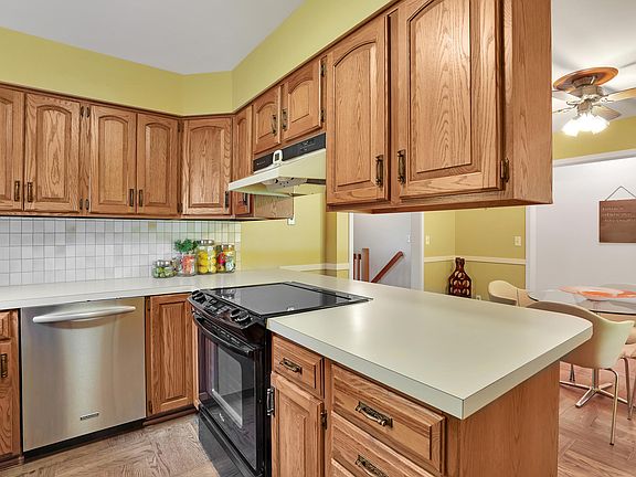 5th image of 6125 Del Cano Dr SE