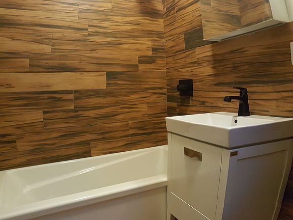 3rd image of 273 Halsey St APT 04R