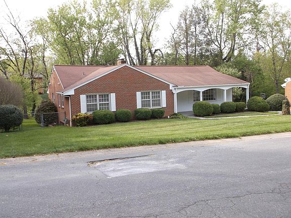 2nd image of 4765 Brookwood Dr