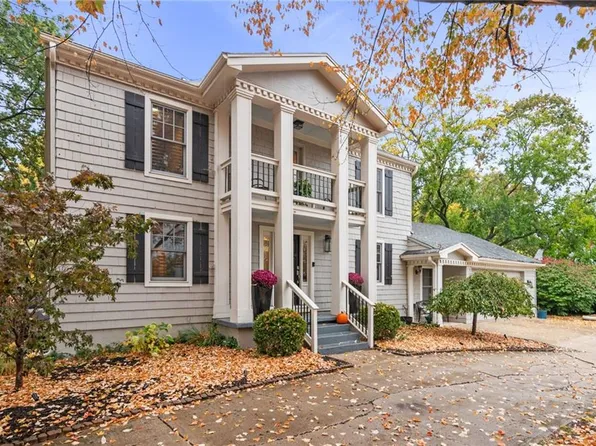 5100 Reeds Rd, Mission, KS 66202