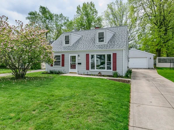 29070 W Willowick Dr, Willowick, OH 44095