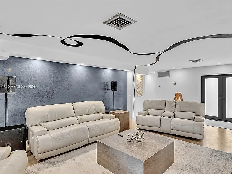 5602 S Travelers Palm Ln — Photo 6