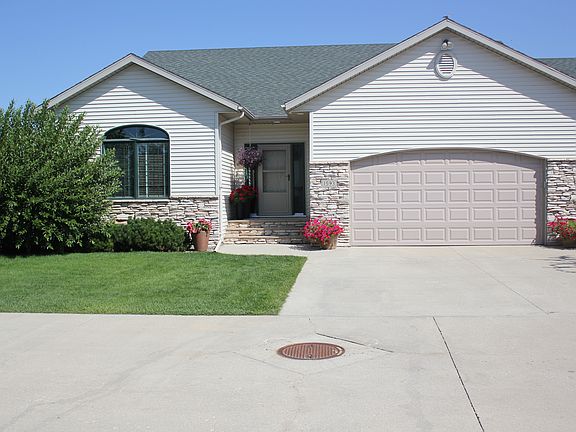 2nd image of 1593 Sundance Dr S