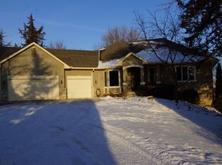 10775 Poppitz Ln, Chaska, MN 55318