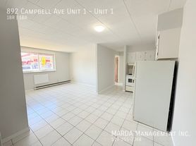 892 Campbell Ave