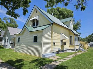 312 S 10th St, Burlington, IA
