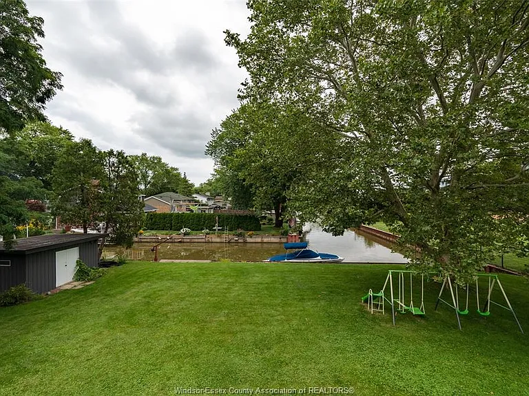 398 Brighton Rd — Photo 8