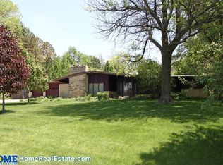 800 E Hillcrest Dr, Lincoln, NE 68520