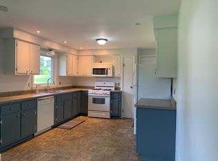 1063-1065 Bay Rd, Webster, NY 14580