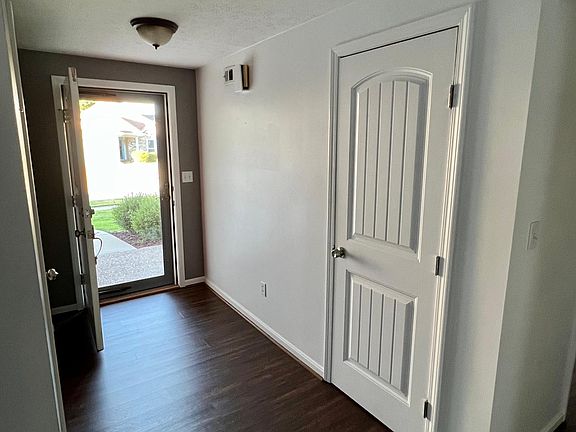4th image of 3323 Rainview Cir