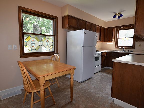 4544 Upton Ave N Kitchen