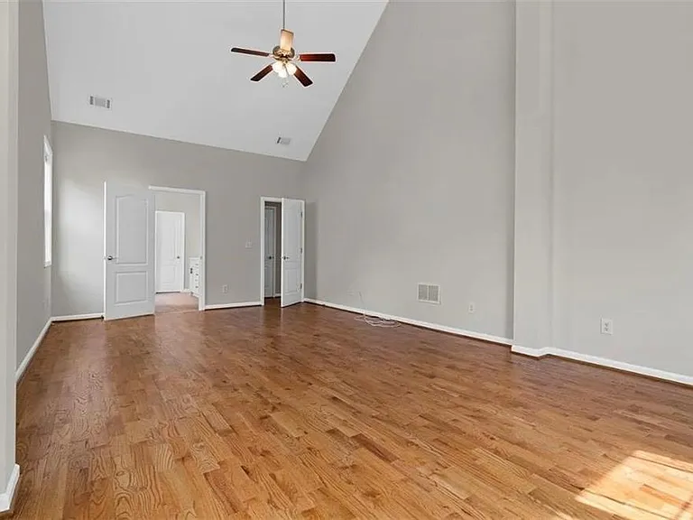 3516 Lori Ln — Photo 24