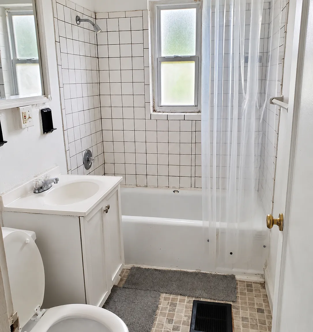 772 S Chesterfield Rd. - Apartment A — Photo 1