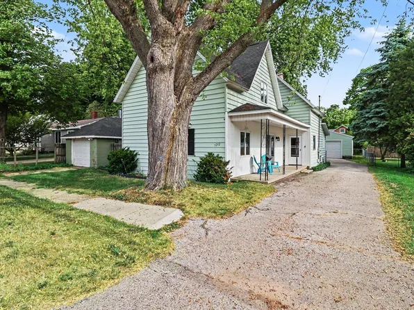 1212 24th St, Manistee, MI 49660