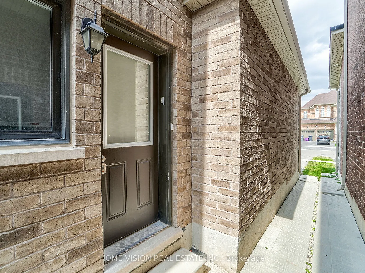 2 bed, $2,000 — Photo 4