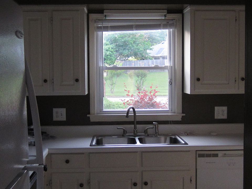1st image of 6307 Woodland Forrest Dr