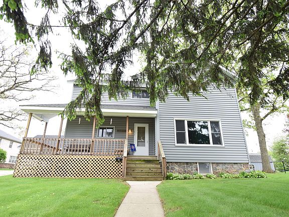 2nd image of 415 W Railroad Ave