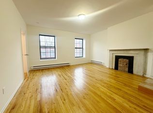 27 W 8th St APT 4F, New York, NY 10011