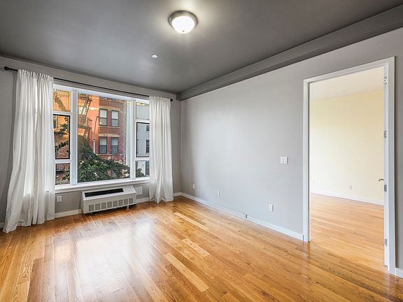 3rd image of 226 15th St APT 2E