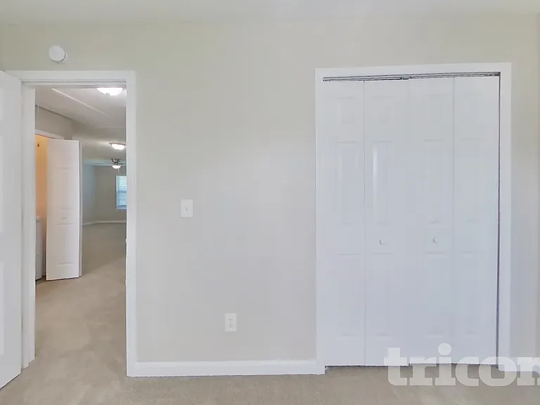 113 Summit View Dr — Photo 16