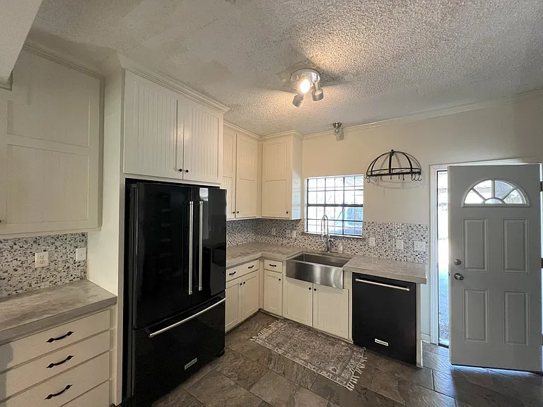 268 Steele Blvd #272 — Photo 4