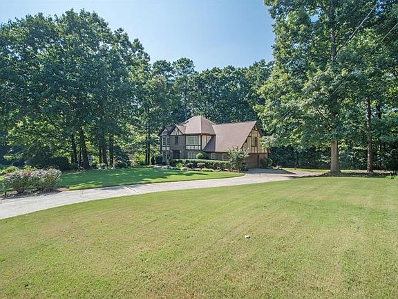 2nd image of 3531 Thunderwood Ln