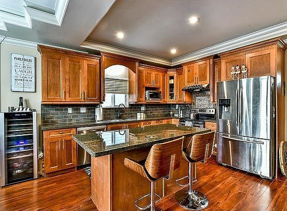 5th image of 6949 196th St