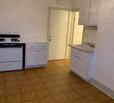 2nd image of 1168 S East Ave APT 5
