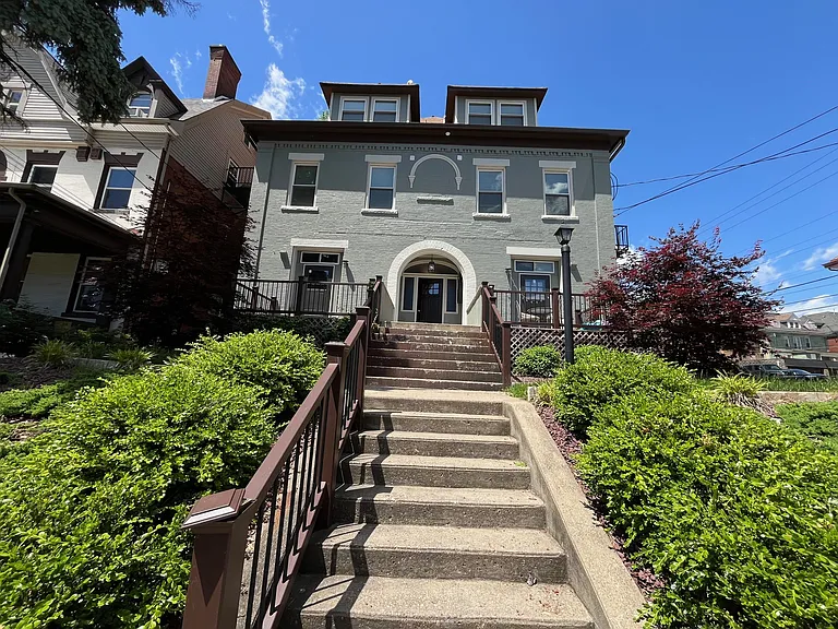 300 S Fairmount St #1 — Photo 9
