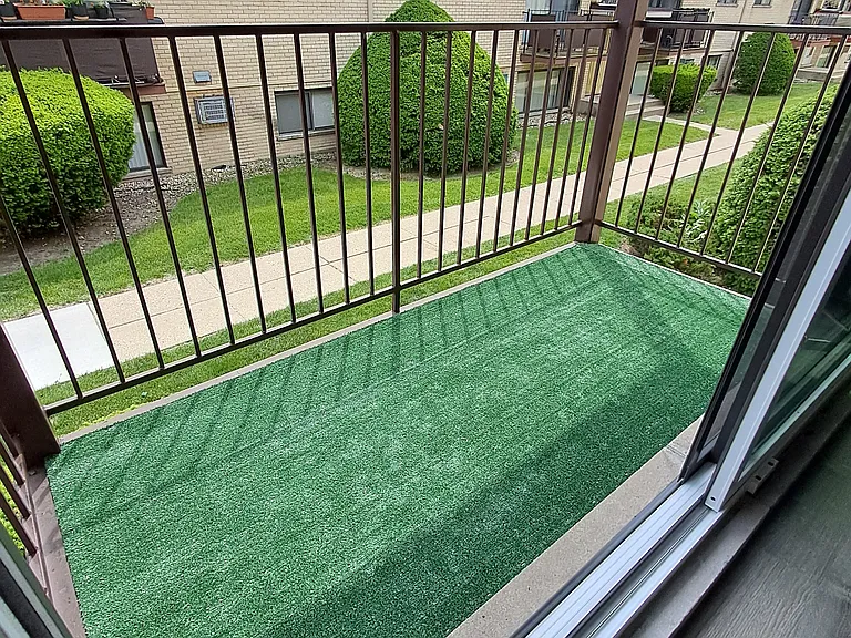 5121 N East River Rd #2L — Photo 5
