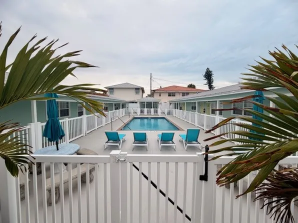 148 Cleveland Dr, Sarasota, FL