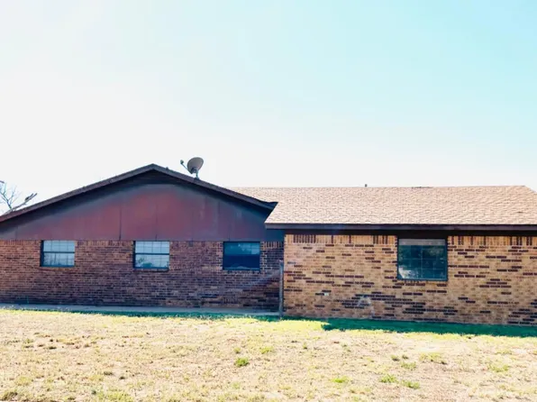 305 SE 11th St, Lamesa, TX 79331