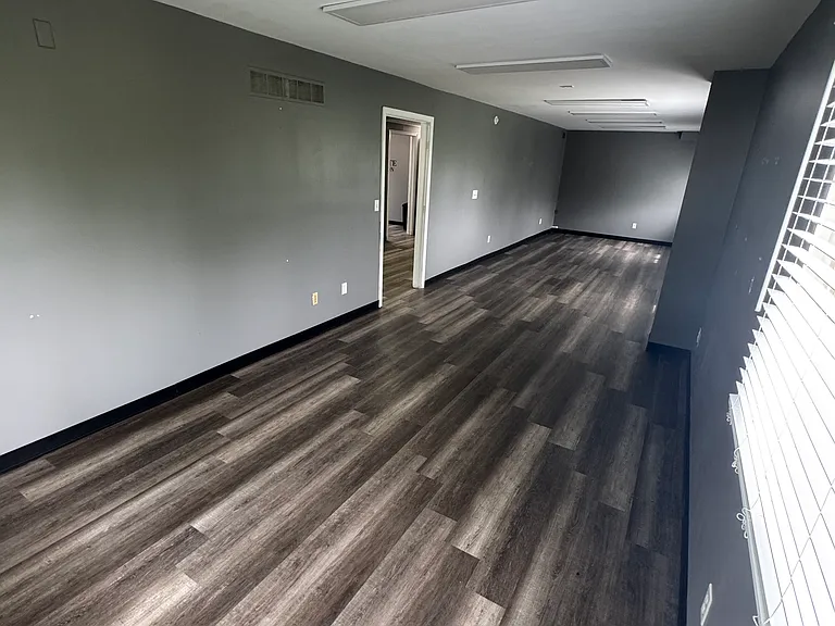 5505 S Sheldon Rd — Photo 8