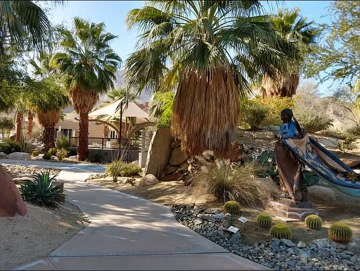 Sierra Vista Dr — Photo 19